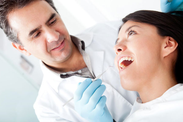 Read more about the article Laser Dentistry: Is It the Right Treatment Option for You?